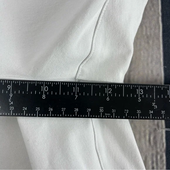 SPANX Flared‎ Pull-On Cropped Jeans Tummy Control Stretch Women’s Large White - Picture 12 of 12